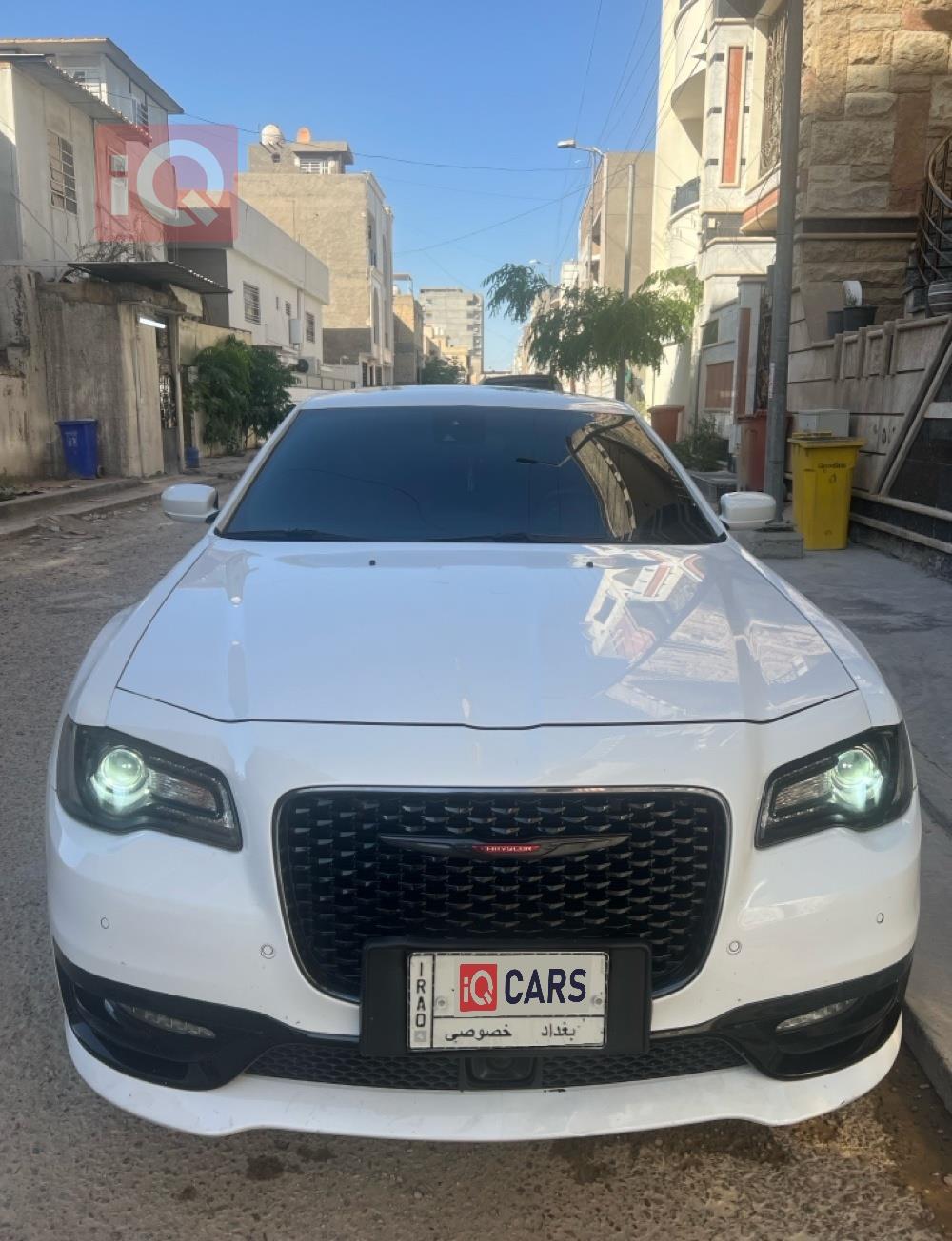 كرايسلر 300